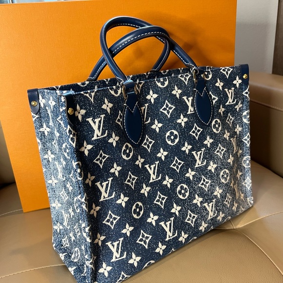 Sold ❌ New▪️Louis Vuitton Denim Onthego MM - Picture 4 of 15